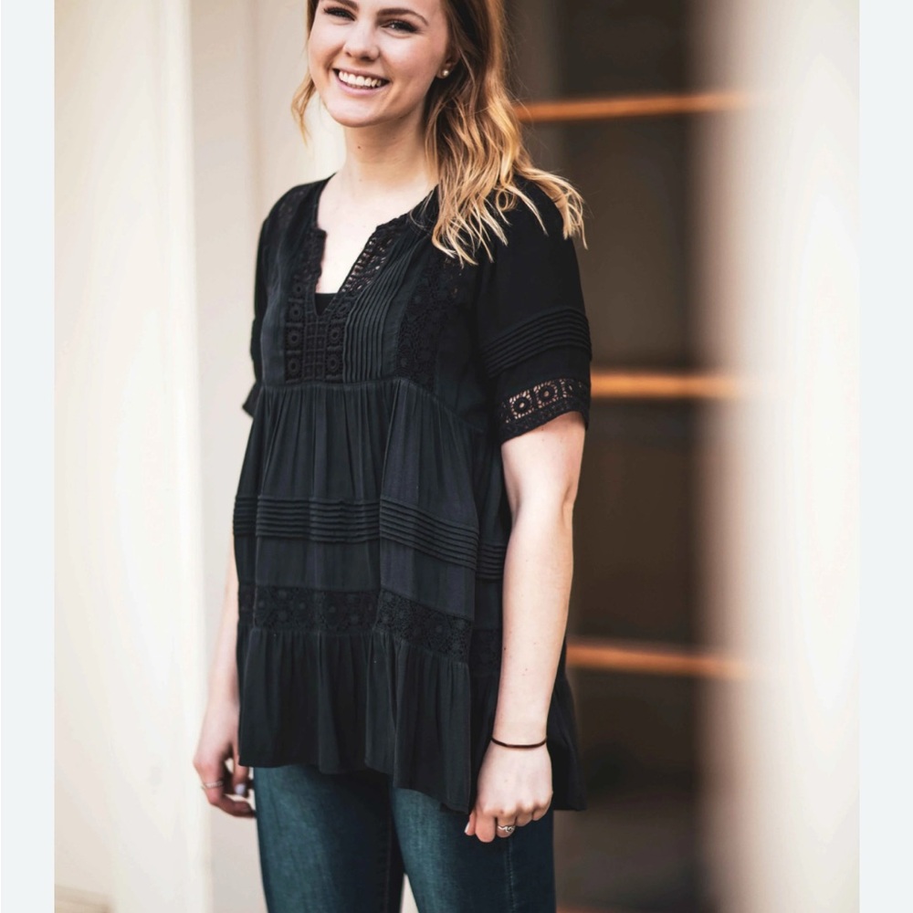 Anthropologie Maeve Black top with Lace Accents